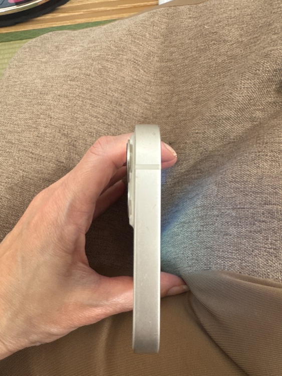 iPhone13（スマホ）の商品画像 - 査定依頼日：2026年5月30日 - 最高査定価格：37,000円