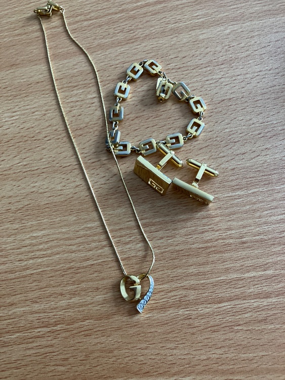 原石（美術品・骨董品）の商品画像 - 査定依頼日：2026年3月8日 - 最高査定価格：100,000円