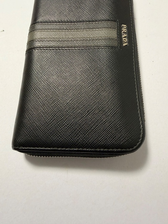 サフィアーノウォレット（ブランド財布・小物）の商品画像 - 査定依頼日：2026年4月20日 - 最高査定価格：100,000円