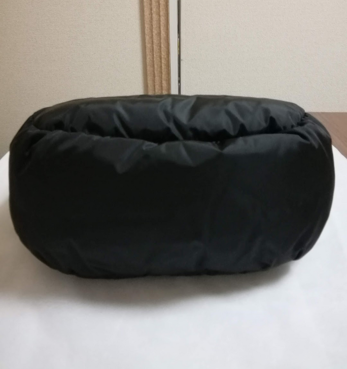 MONCLER　CARADOC MINI バッグ（ブランドバッグ）の商品画像 - 査定依頼日：2025年4月28日 - 最高査定価格：75,000円