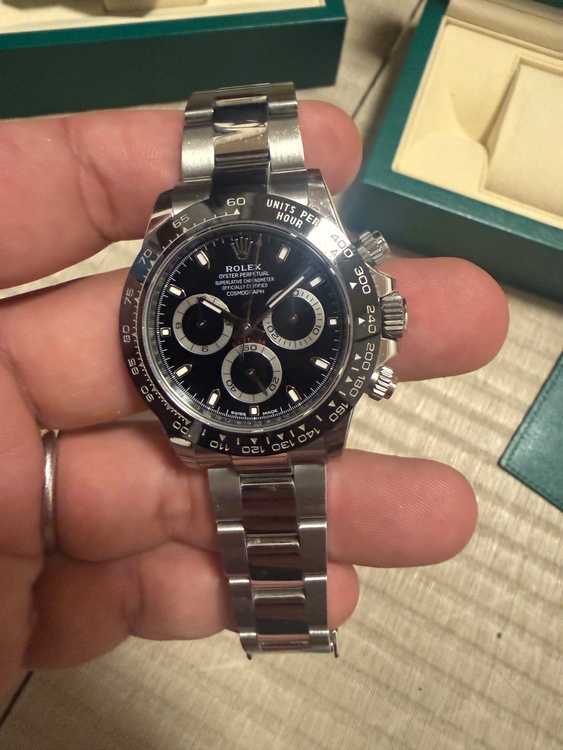 ロレックス デイトナ 116500LN（高級時計）の商品画像 - 査定依頼日：2026年2月11日 - 最高査定価格：4,200,000円