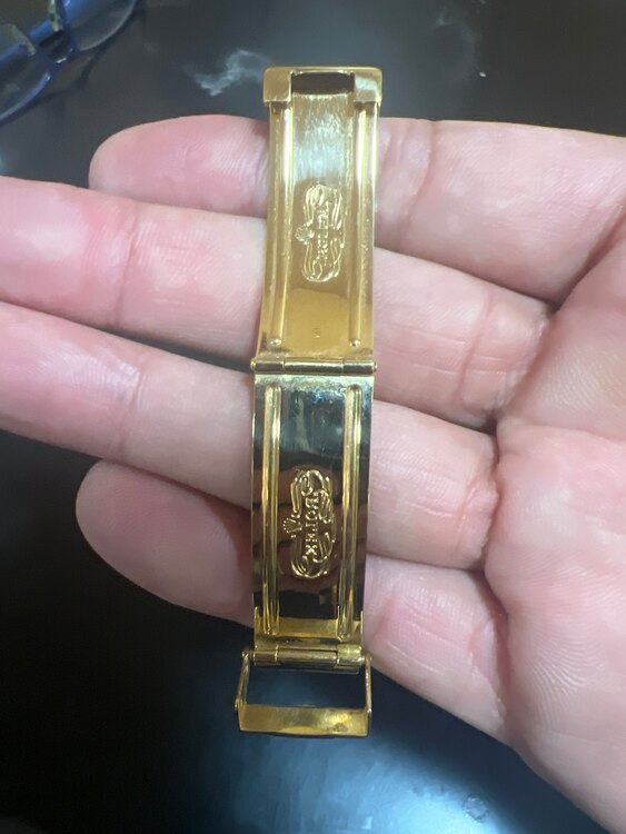 ロレックス ヨットマスター （高級時計）の商品画像 - 査定依頼日：2025年2月5日 - 最高査定価格：2,300,000円