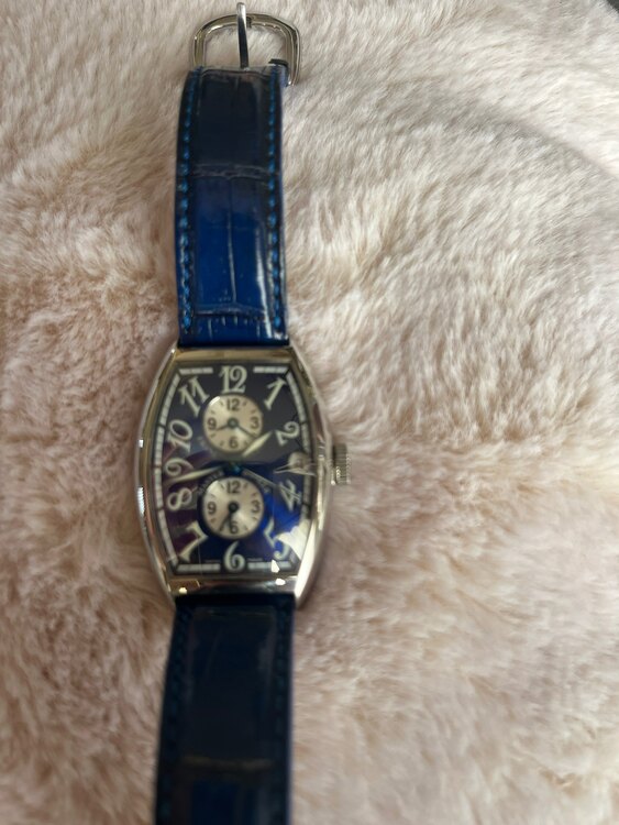 フランクミュラー トノウカーベックス （高級時計）の商品画像 - 査定依頼日：2025年3月26日 - 最高査定価格：400,000円