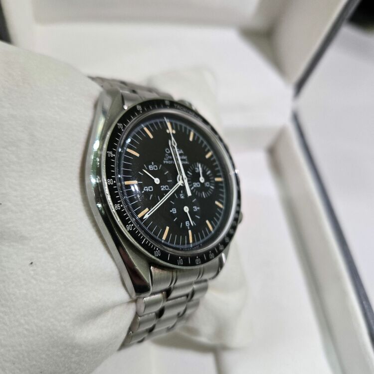 オメガ スピードマスター （高級時計）の商品画像 - 査定依頼日：2025年10月28日 - 最高査定価格：800,000円