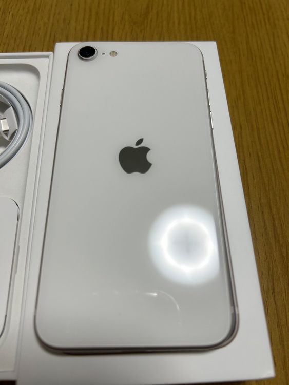 iPhoneSE 第三世代（スマホ）の商品画像 - 査定依頼日：2026年6月9日 - 最高査定価格：22,000円