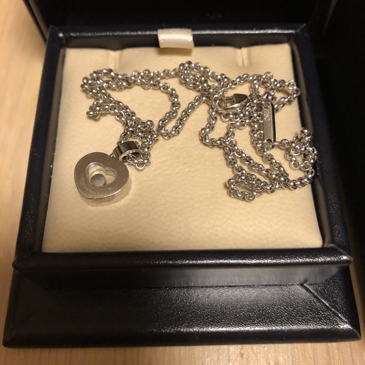 ショパール　ネックレス（宝石）の商品画像 - 査定依頼日：2022年5月7日 - 最高査定価格：130,000円