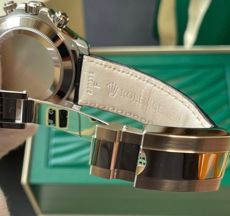 ロレックス（高級時計）の商品画像 - 査定依頼日：2025年9月17日 - 最高査定価格：4,080,000円