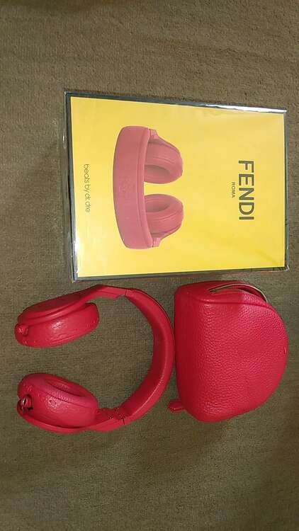 beats pro FENDI（オーディオ・スピーカー）の商品画像 - 査定依頼日：2025年5月23日 - 最高査定価格：30,000円