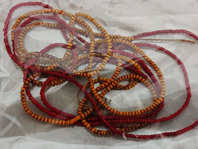 トレードビーズ、トンボ玉（美術品・骨董品）の商品画像 - 査定依頼日：2025年1月21日 - 最高査定価格：1,000円