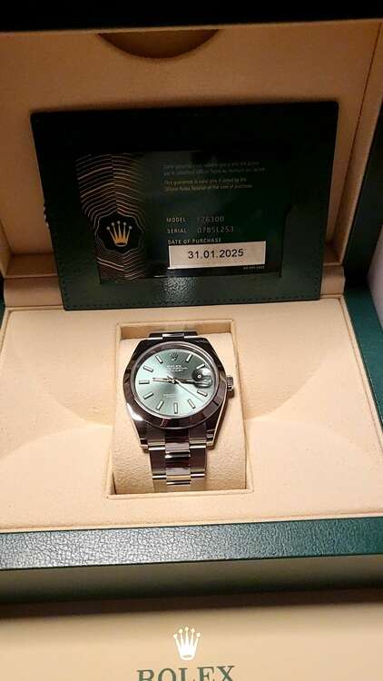 ロレックス デイトジャスト 126300（高級時計）の商品画像 - 査定依頼日：2025年2月2日 - 最高査定価格：1,620,000円