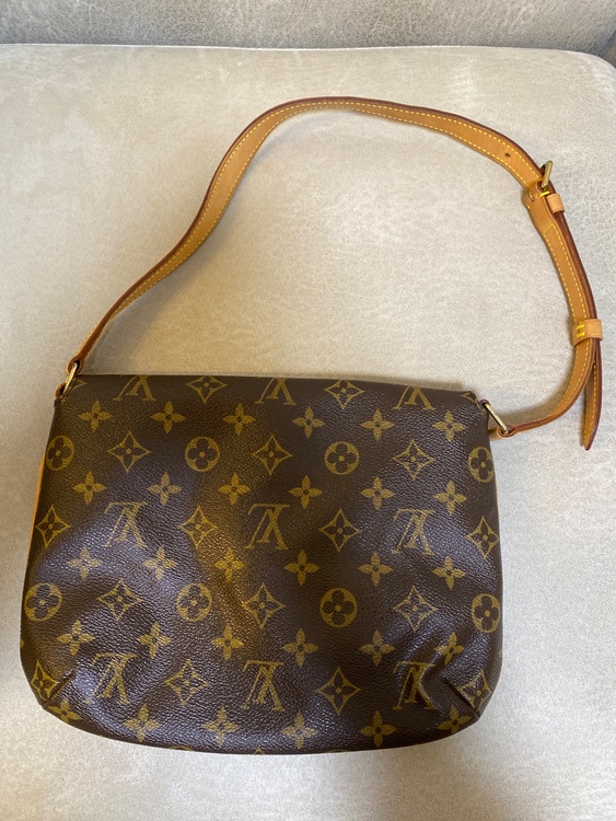   ミュゼットタンゴ ショート （ブランドバッグ）の商品画像 - 査定依頼日：2026年1月30日 - 最高査定価格：50,000円