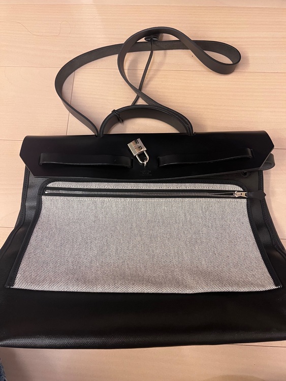 エルメス エールバッグ （ブランドバッグ）の商品画像 - 査定依頼日：2025年10月16日 - 最高査定価格：400,000円