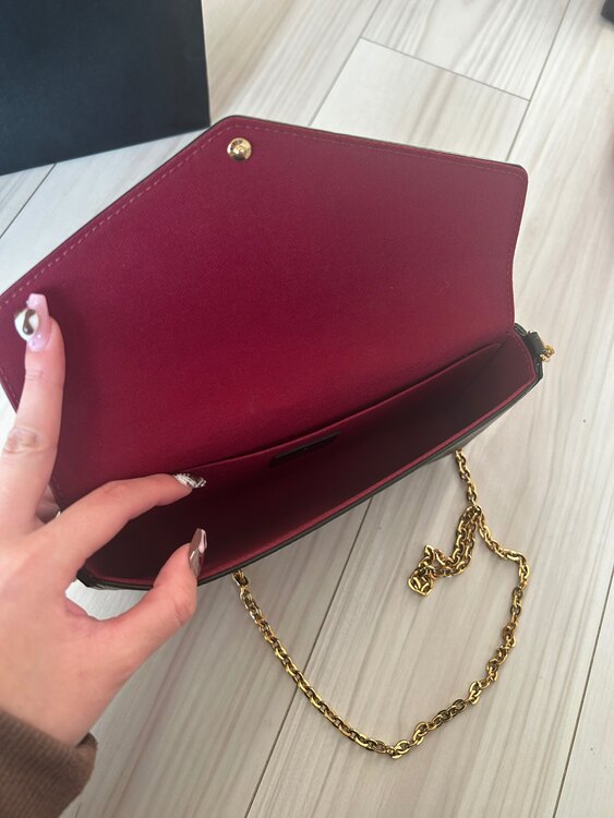 アンプラント　ポシェットフェリシー（ブランドバッグ）の商品画像 - 査定依頼日：2025年2月14日 - 最高査定価格：180,000円