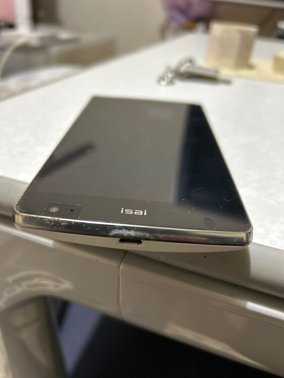 LGL24（PC・タブレット）の商品画像 - 査定依頼日：2025年4月4日 - 最高査定価格：500円