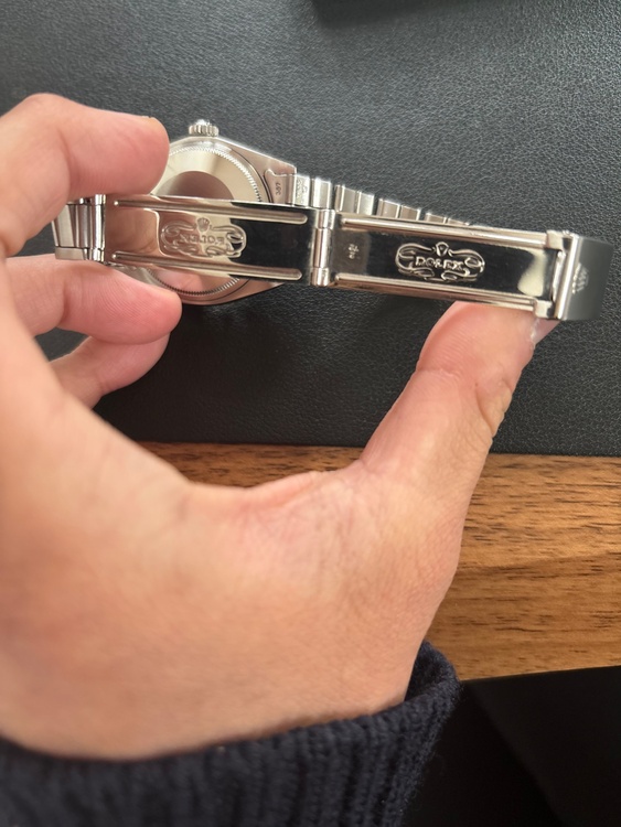 ロレックス パーペチュアルデイト 150（高級時計）の商品画像 - 査定依頼日：2026年3月23日 - 最高査定価格：700,000円