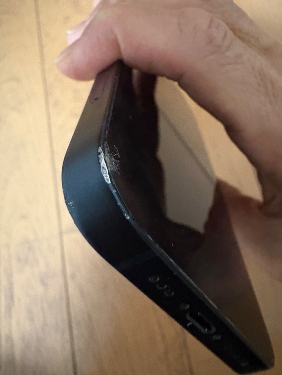 iPhone14 128GB MPUD3JA（スマホ）の商品画像 - 査定依頼日：2026年2月4日 - 最高査定価格：28,000円