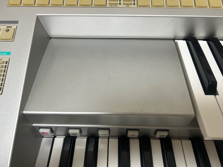 ELS-02C（バイタライズ）（ピアノ・楽器・PA機材）の商品画像 - 査定依頼日：2025年11月12日 - 最高査定価格：30,000円