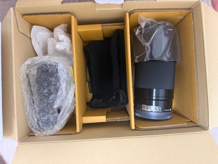 ZV-E10（カメラ）の商品画像 - 査定依頼日：2026年7月6日 - 最高査定価格：65,000円