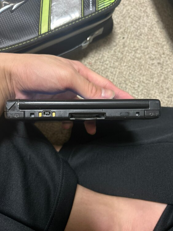 3DSLL（ゲーム機本体・ゲームソフト）の商品画像 - 査定依頼日：2025年1月10日 - 最高査定価格：7,000円