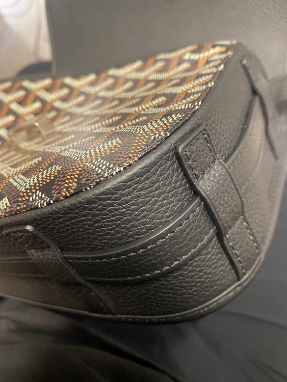 ヴェルヴェデーレPM（ブランドバッグ）の商品画像 - 査定依頼日：2025年7月29日 - 最高査定価格：300,000円