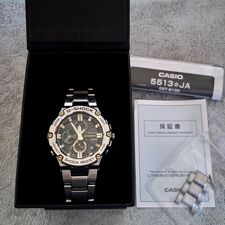 GST-B100D-1A9JF（高級時計）の商品画像 - 査定依頼日：2026年4月8日 - 最高査定価格：100,000円