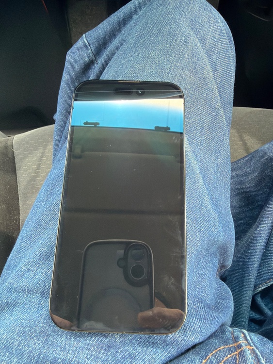iPhone 14 Pro 256GB docomo（スマホ）の商品画像 - 査定依頼日：2026年4月23日 - 最高査定価格：65,000円