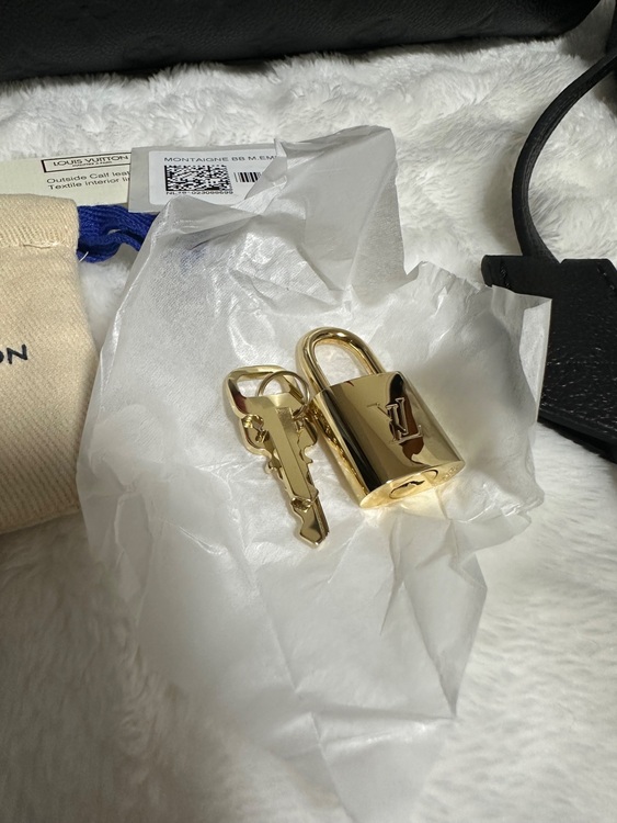 モンテーニュbb（ブランドバッグ）の商品画像 - 査定依頼日：2025年8月30日 - 最高査定価格：250,000円