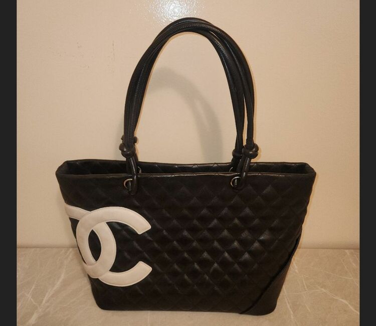 シャネル カンボンライン （ブランドバッグ）の商品画像 - 査定依頼日：2025年11月30日 - 最高査定価格：220,000円