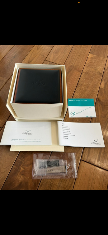 ブレゲ マリーン G5857ST125Zu（高級時計）の商品画像 - 査定依頼日：2025年5月2日 - 最高査定価格：1,700,000円