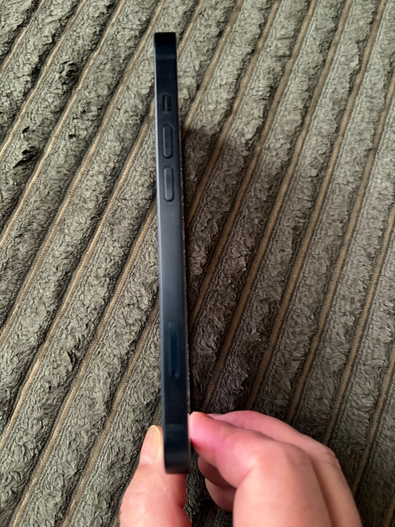 iPhone13（スマホ）の商品画像 - 査定依頼日：2026年5月23日 - 最高査定価格：40,000円