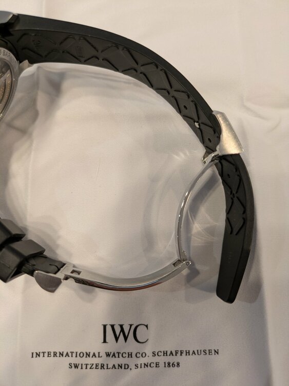 IWC ポルトギーゼ IW390502（高級時計）の商品画像 - 査定依頼日：2025年12月8日 - 最高査定価格：500,000円