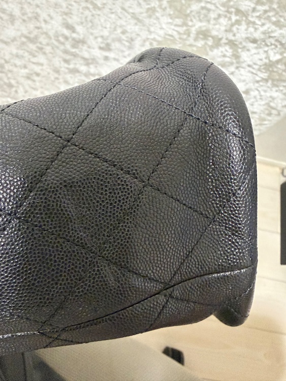 ドローストリングバッグ（ブランドバッグ）の商品画像 - 査定依頼日：2026年4月28日 - 最高査定価格：280,000円