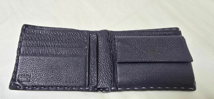 フェンディ  （ブランドバッグ）の商品画像 - 査定依頼日：2025年11月16日 - 最高査定価格：15,000円