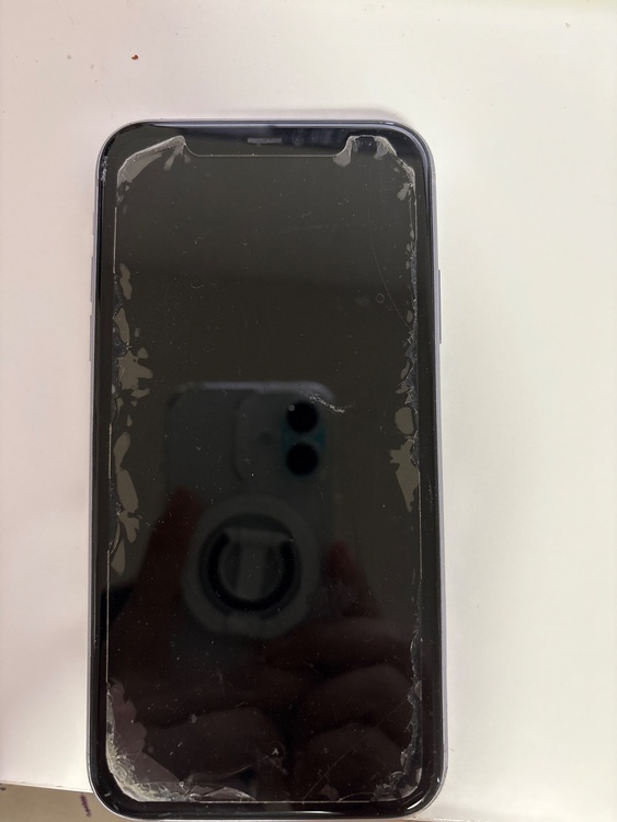 iPhone iPhone11 128GB SIMフリー（スマホ）の商品画像 - 査定依頼日：2026年6月9日 - 最高査定価格：10,000円