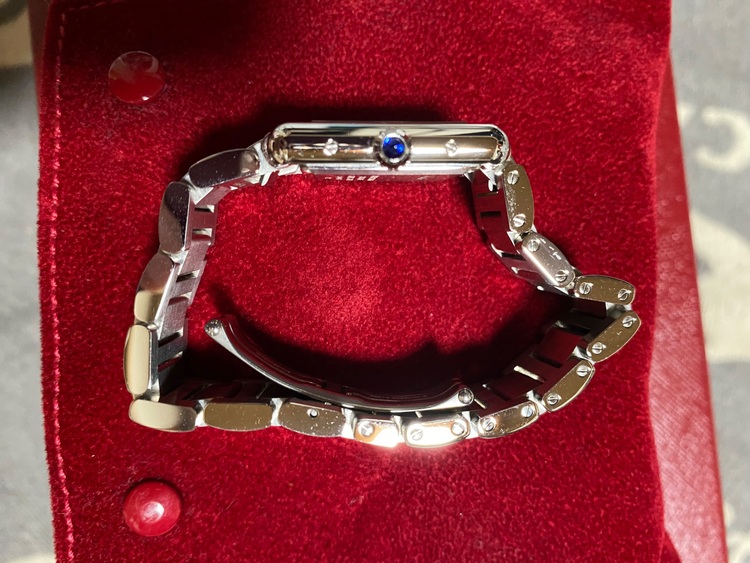 カルティエ タンク WSTA005（高級時計）の商品画像 - 査定依頼日：2025年7月8日 - 最高査定価格：470,000円