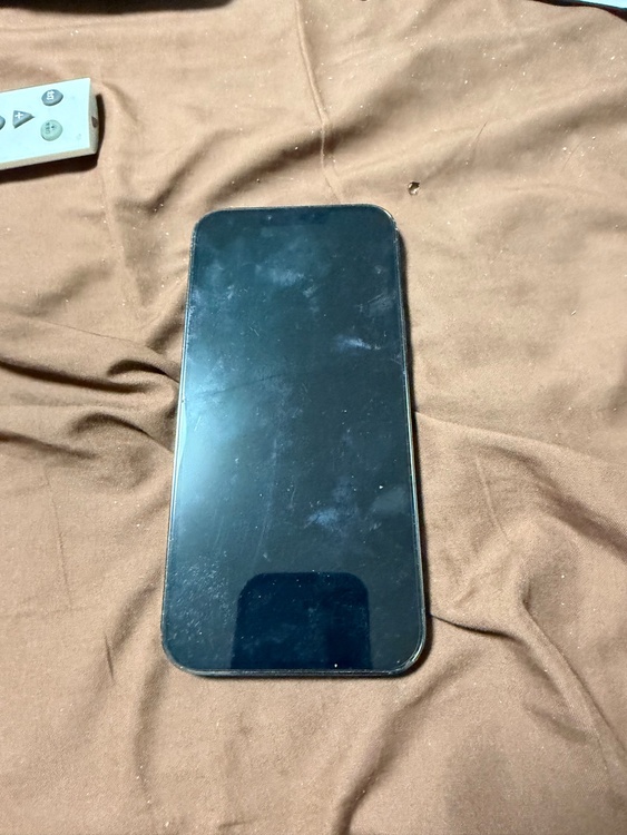 iPhone 12 Pro Max 256GB au（スマホ）の商品画像 - 査定依頼日：2026年5月15日 - 最高査定価格：30,000円