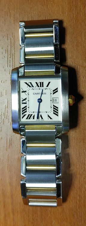 カルティエ タンク タンクフランセーズ　MM（高級時計）の商品画像 - 査定依頼日：2025年6月24日 - 最高査定価格：450,000円