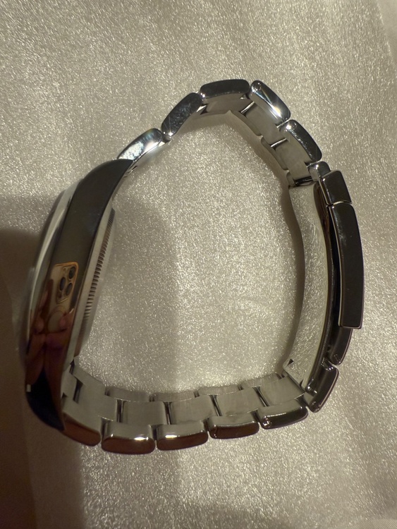 ロレックス　オイスターパーペチュアル（高級時計）の商品画像 - 査定依頼日：2025年12月17日 - 最高査定価格：1,200,000円