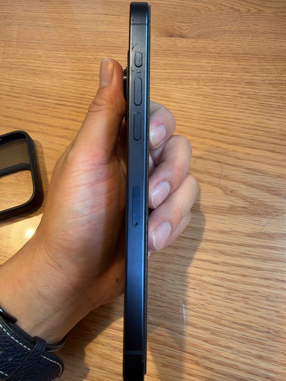 iPhone iPhone 15 Pro Max 256GB SIMフリー（スマホ）の商品画像 - 査定依頼日：2026年9月21日 - 最高査定価格：99,000円