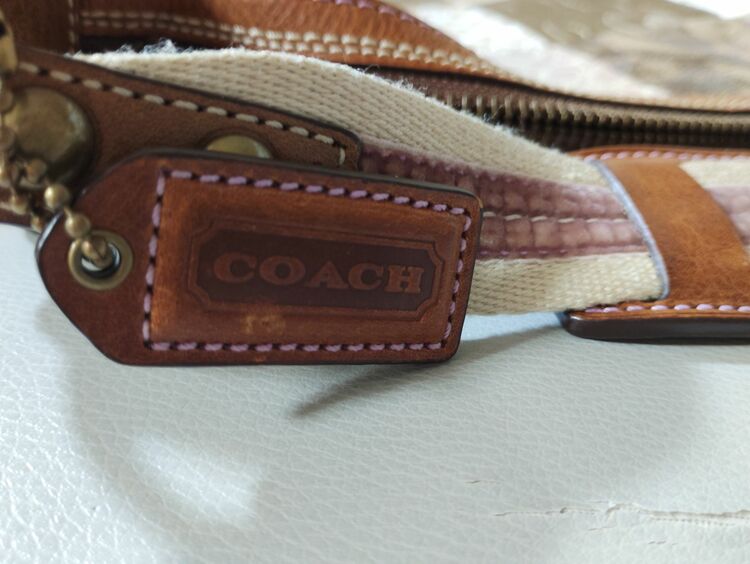 コーチショルダーバッグ（ブランドバッグ）の商品画像 - 査定依頼日：2025年9月4日 - 最高査定価格：3,000円