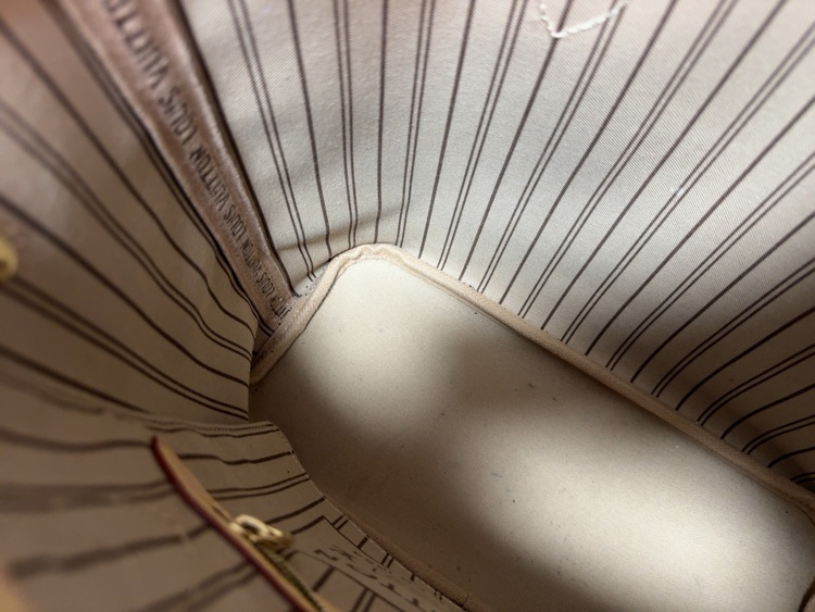 ルイ・ヴィトン ネヴァーフル PM モノグラム（ブランドバッグ）の商品画像 - 査定依頼日：2025年9月13日 - 最高査定価格：230,000円