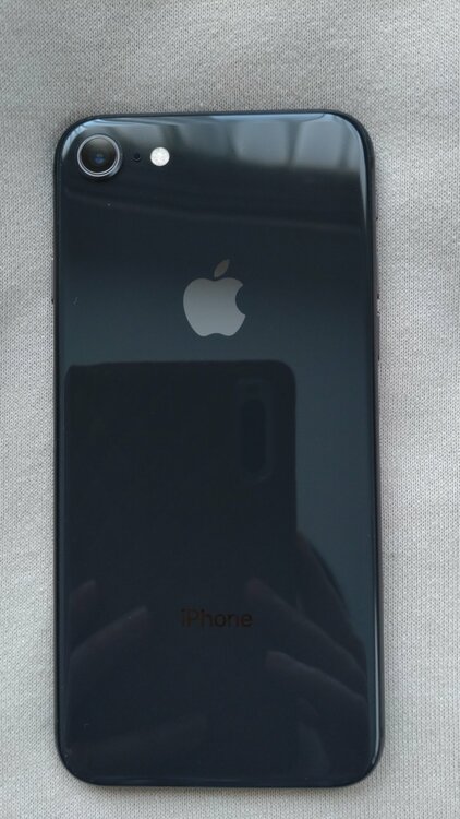 iPhone8（スマホ）の商品画像 - 査定依頼日：2026年2月14日 - 最高査定価格：6,000円