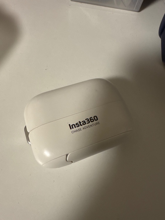 インスタ360 go2（カメラ）の商品画像 - 査定依頼日：2026年1月27日 - 最高査定価格：15,000円