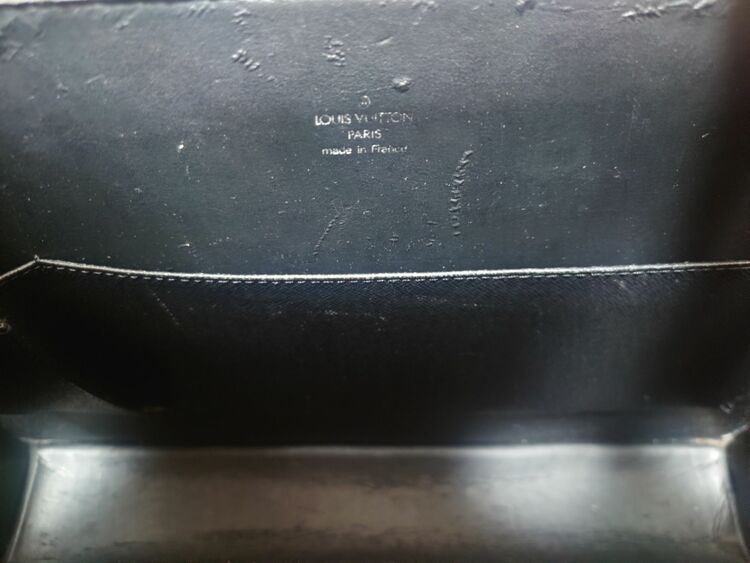 ルイヴィトン タイガ （ブランドバッグ）の商品画像 - 査定依頼日：2025年6月20日 - 最高査定価格：45,000円