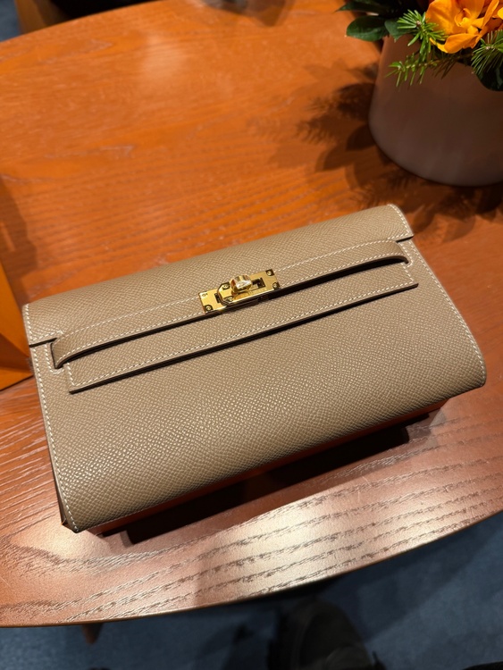 ケリーウォレット　TOGO（ブランドバッグ）の商品画像 - 査定依頼日：2025年12月4日 - 最高査定価格：680,000円