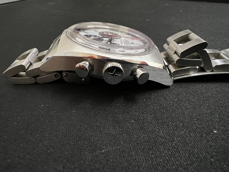 エル・プリメロA384（高級時計）の商品画像 - 査定依頼日：2025年12月10日 - 最高査定価格：730,000円