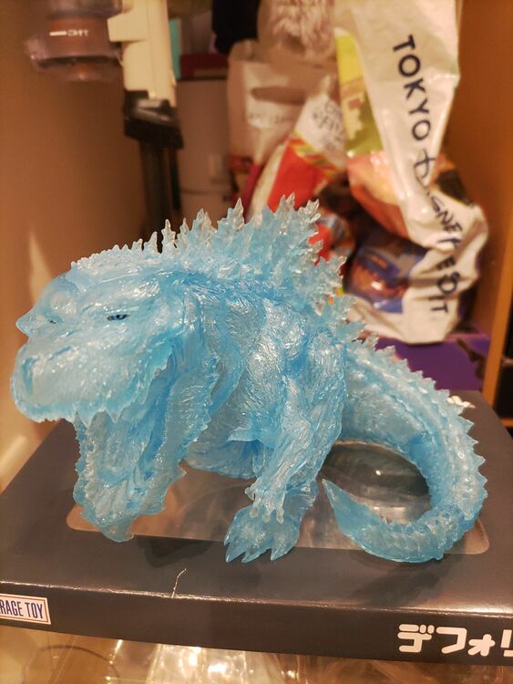 デフォリアル　ゴジラアース　イベント限定クリアバージョン（フィギュア・プラモデル）の商品画像 - 査定依頼日：2025年9月24日 - 最高査定価格：8,500円