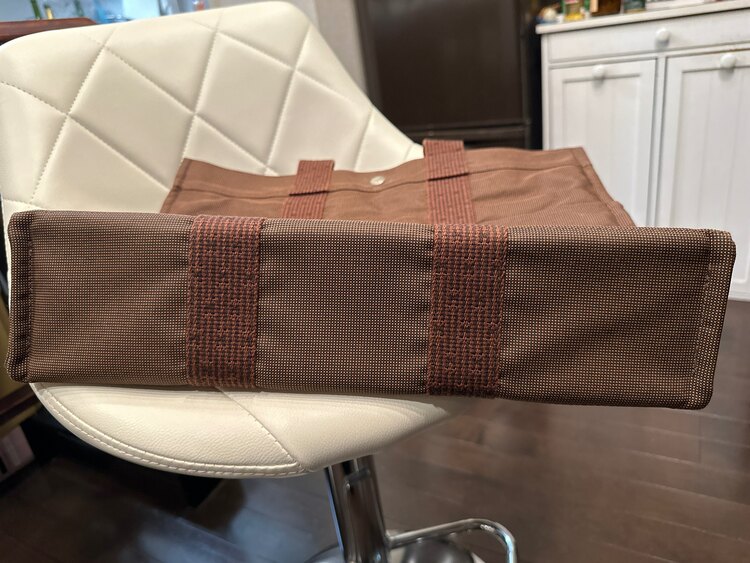 エールラインMM ブラウン（ブランドバッグ）の商品画像 - 査定依頼日：2025年4月15日 - 最高査定価格：15,000円