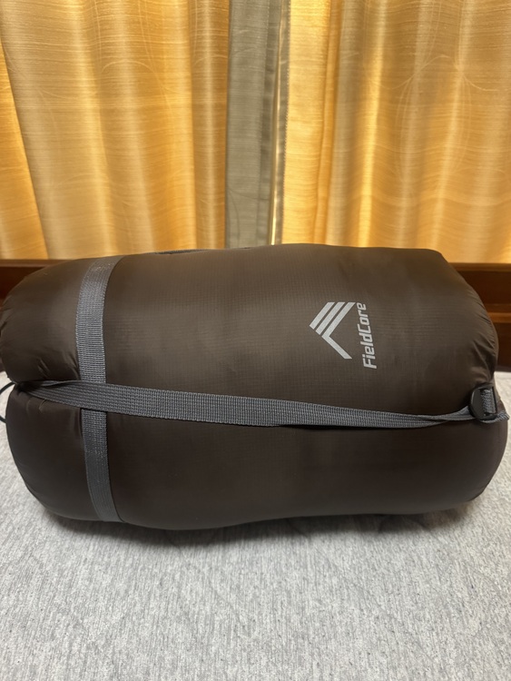 シュラフ（アウトドア用品）の商品画像 - 査定依頼日：2024年11月5日