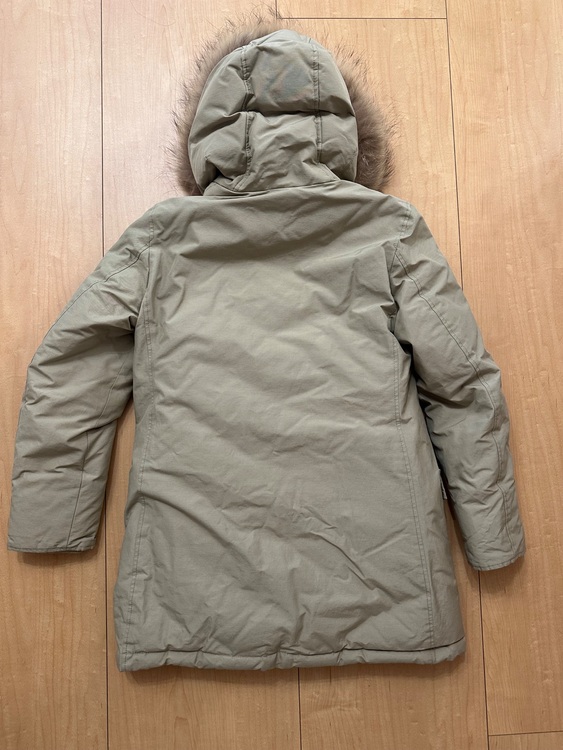 ウールリッチ　ダウンコート（古着・ファッション）の商品画像 - 査定依頼日：2025年10月25日 - 最高査定価格：7,000円